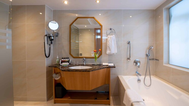 Constantinou Bros Athena Beach Hotel